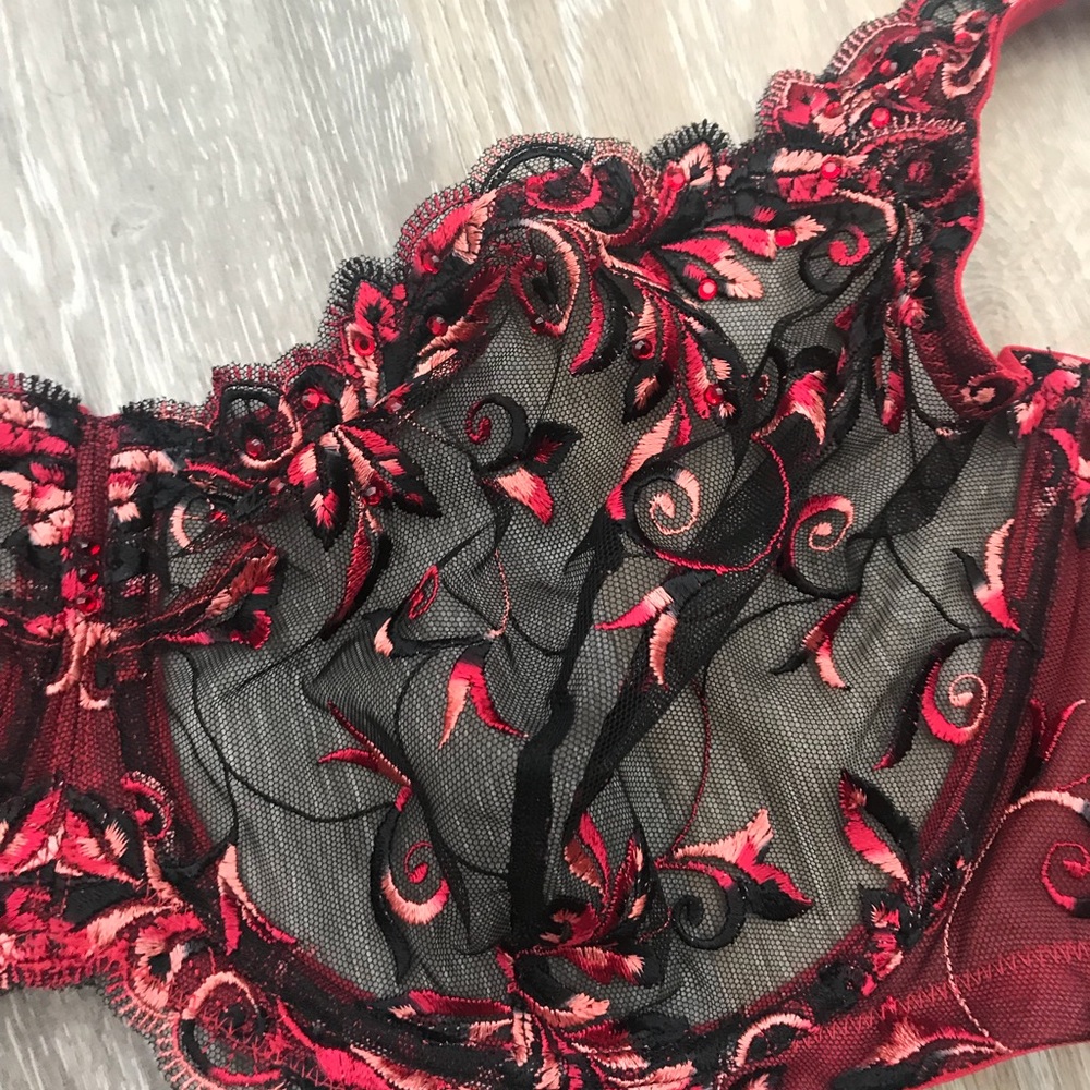 Sexy sparkle for your ta-ta’s!